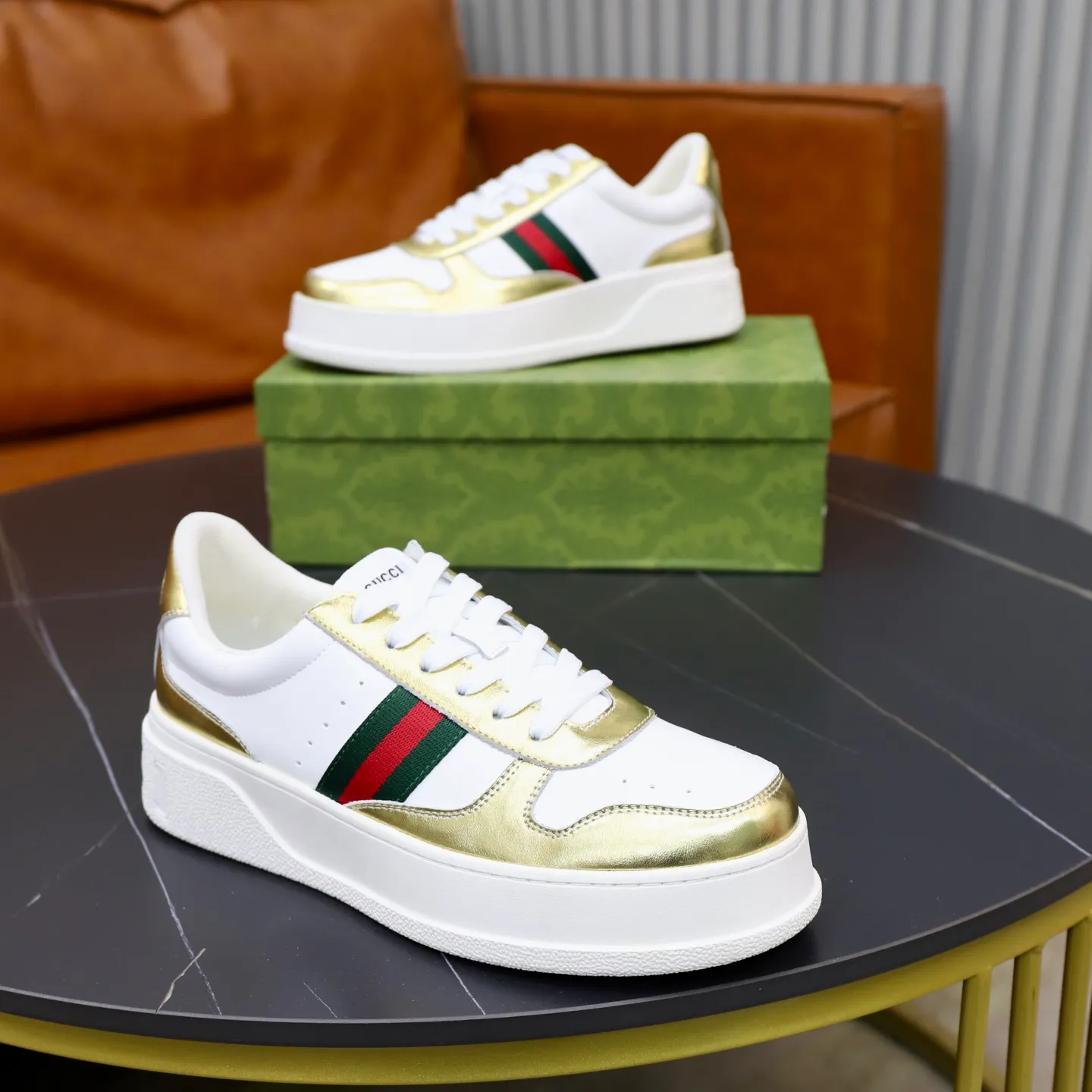 Ex-factory price: 400💰🙅‍♂️🙅‍♂️🙅‍♂️ Brand: GUCCI Standard code: 38-44 (45 customized) Grade: Same as the official website Material: Original leather stitching brand cloth Comfortable and breathable sheepskin lining Lightweight and wear-resistant outsole Style category: Men's fashionable casual shoes Sports shoes Distinguished luxury brand elements Top luxury Color: actual picture color